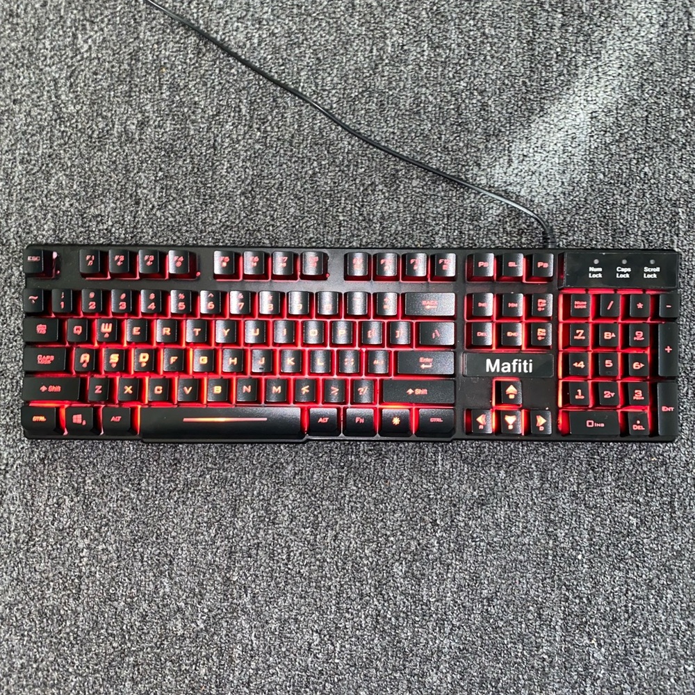 Computer Gaming Electronics Bundle - Keyboard, Mouse, and Headset All Included - Picture 7 of 8
